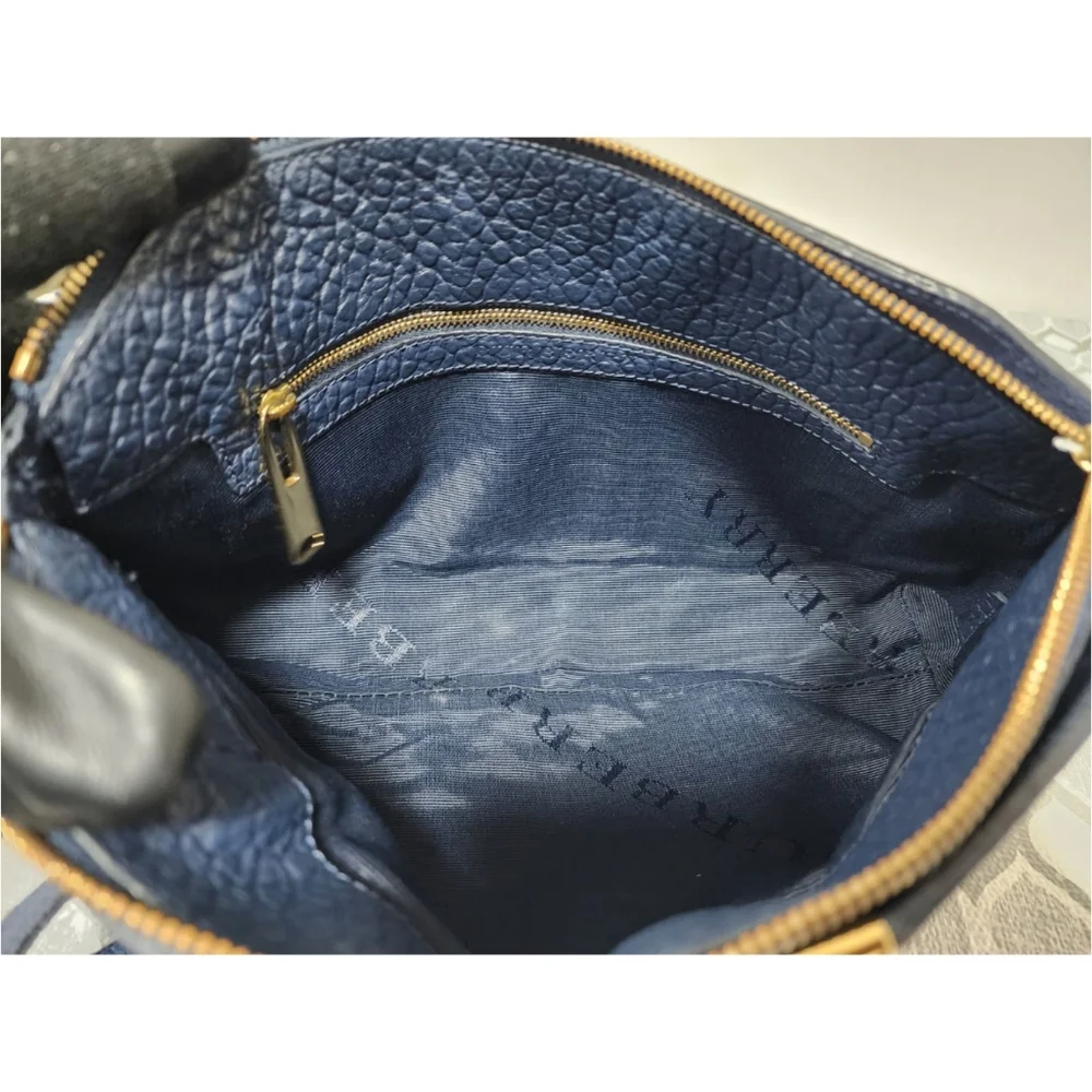 BURBERRY Heritage Grain Leather Small Chichester Crossbody Bag Navy Blue